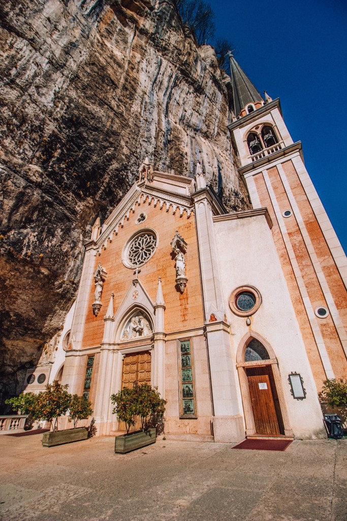 Santuario Madonna della Corona