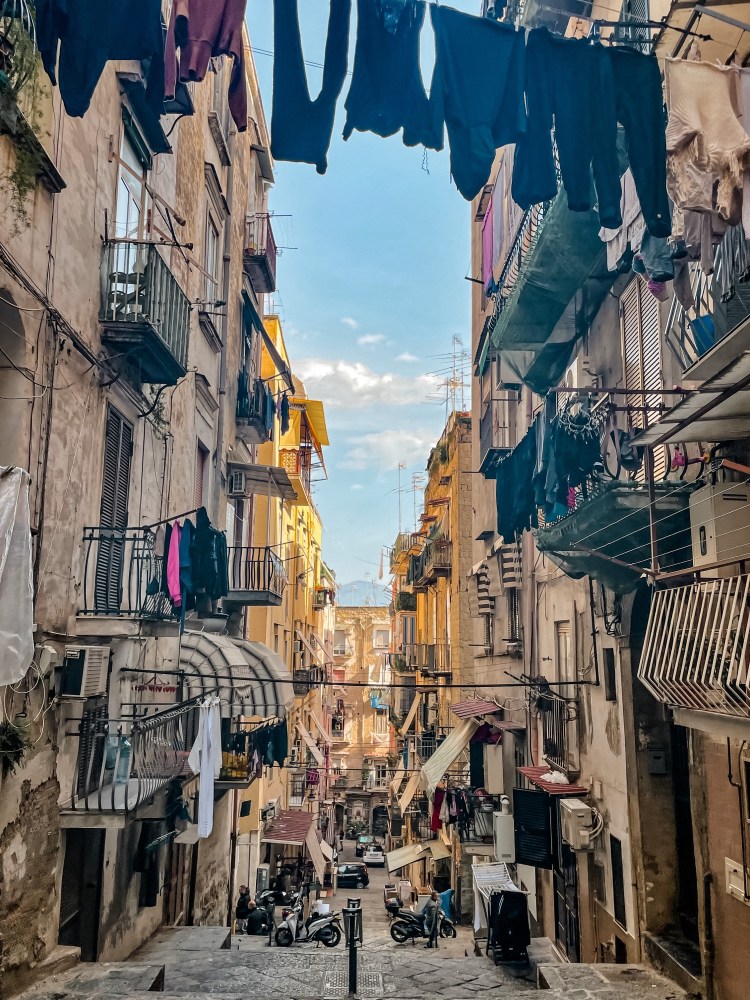 Quartieri Spagnoli, Napoli
